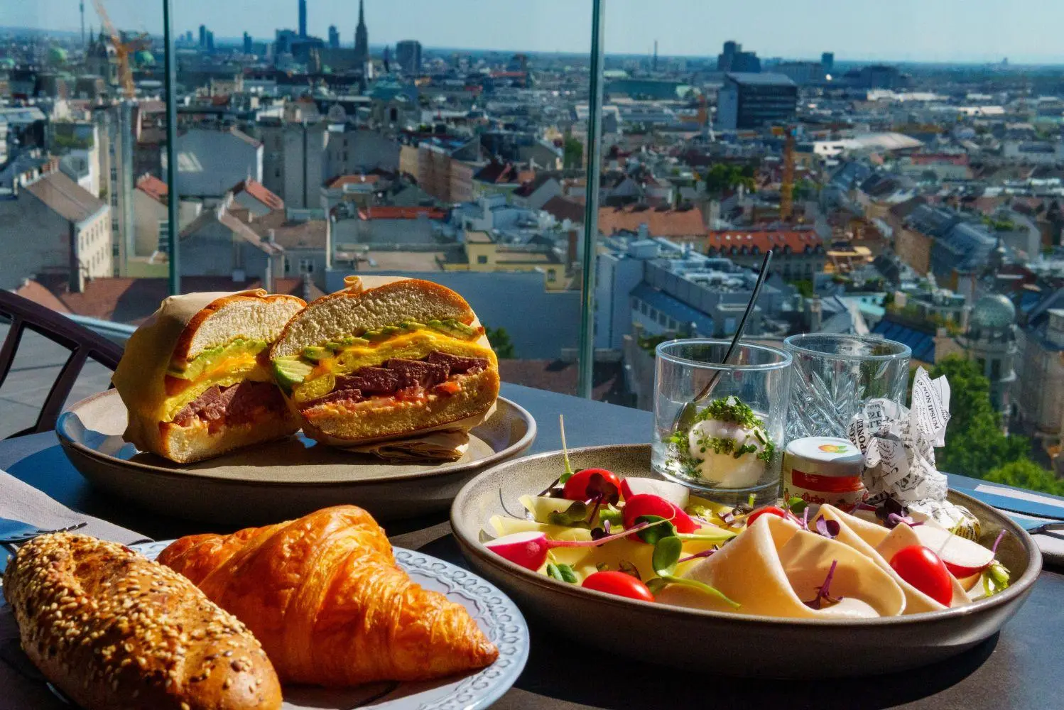 Breakfast with a view over Vienna